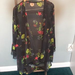Floral bell sleeve kimono